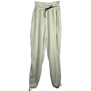 Gymshark Womens CTY Joggers in Celery Green Size XSmall Drawstring Waist&Cuffs